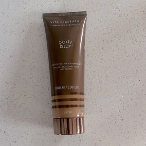 Vita Liberata Body Blur - latte - new and unopened